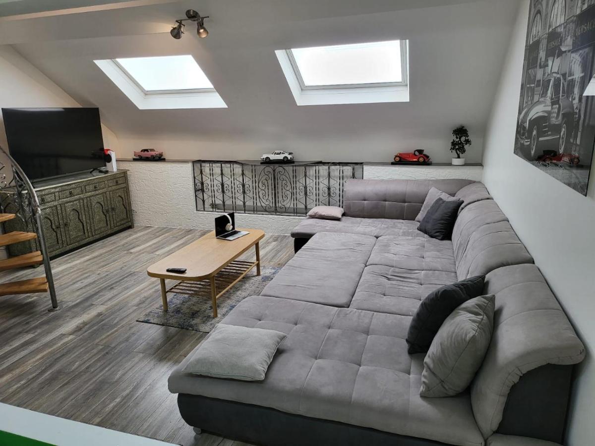 Duplex Elegant Situe A 1Min De La Gare Du Nord Apartment Brussels Exterior photo
